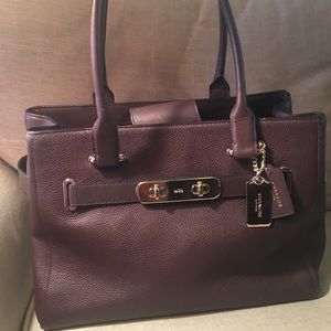 Coach - Burgundy handbag